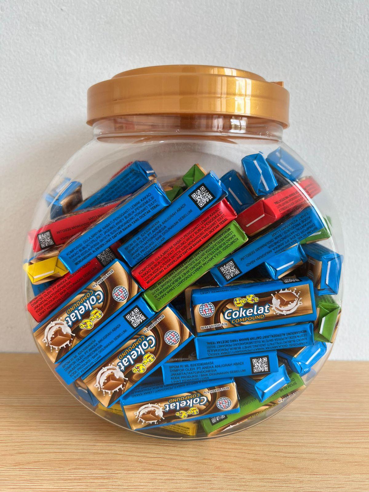 Cokelat Compound QeQe isi 100 pcs