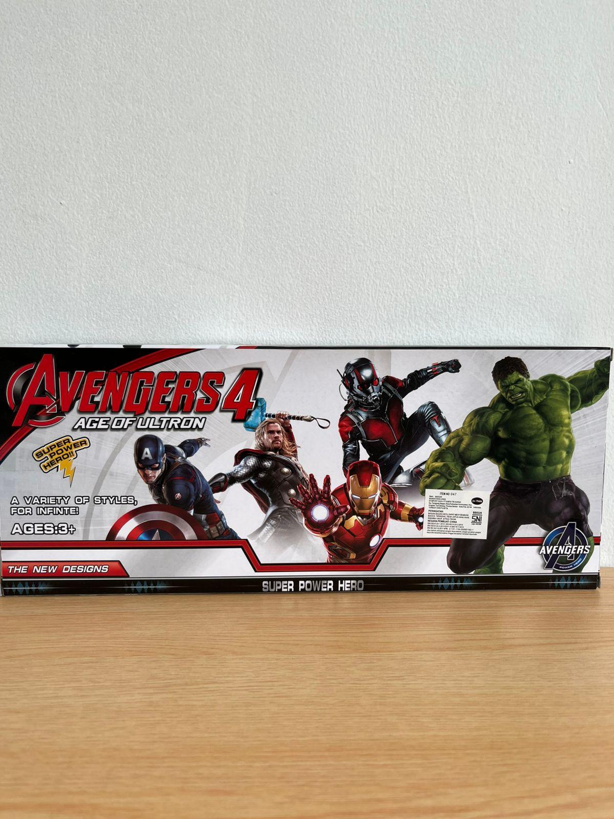 Mainan Tokoh Superhero Figur Avengers