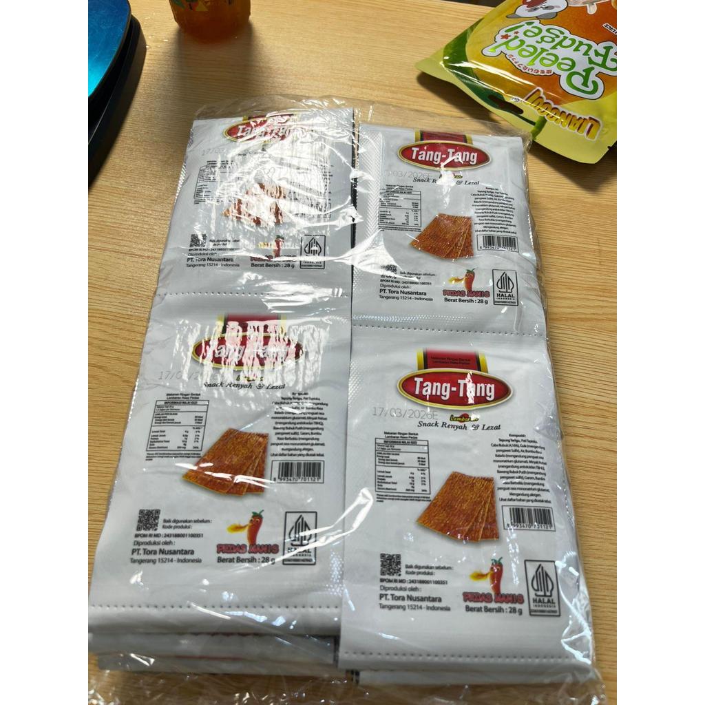 Snack Lembaran Renyah & Lezat Tang Tang isi 8 pcs