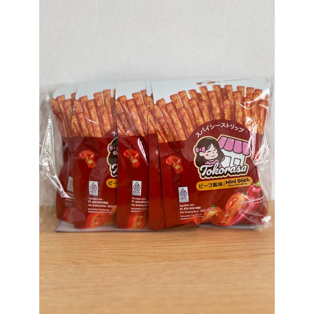 Tokorasa Snack Stick Rasa Rendang Pedas Manis 10 PCS Camilan Sehari-hari Dengan Rasa Unik Dan Mudah Dikonsumsi