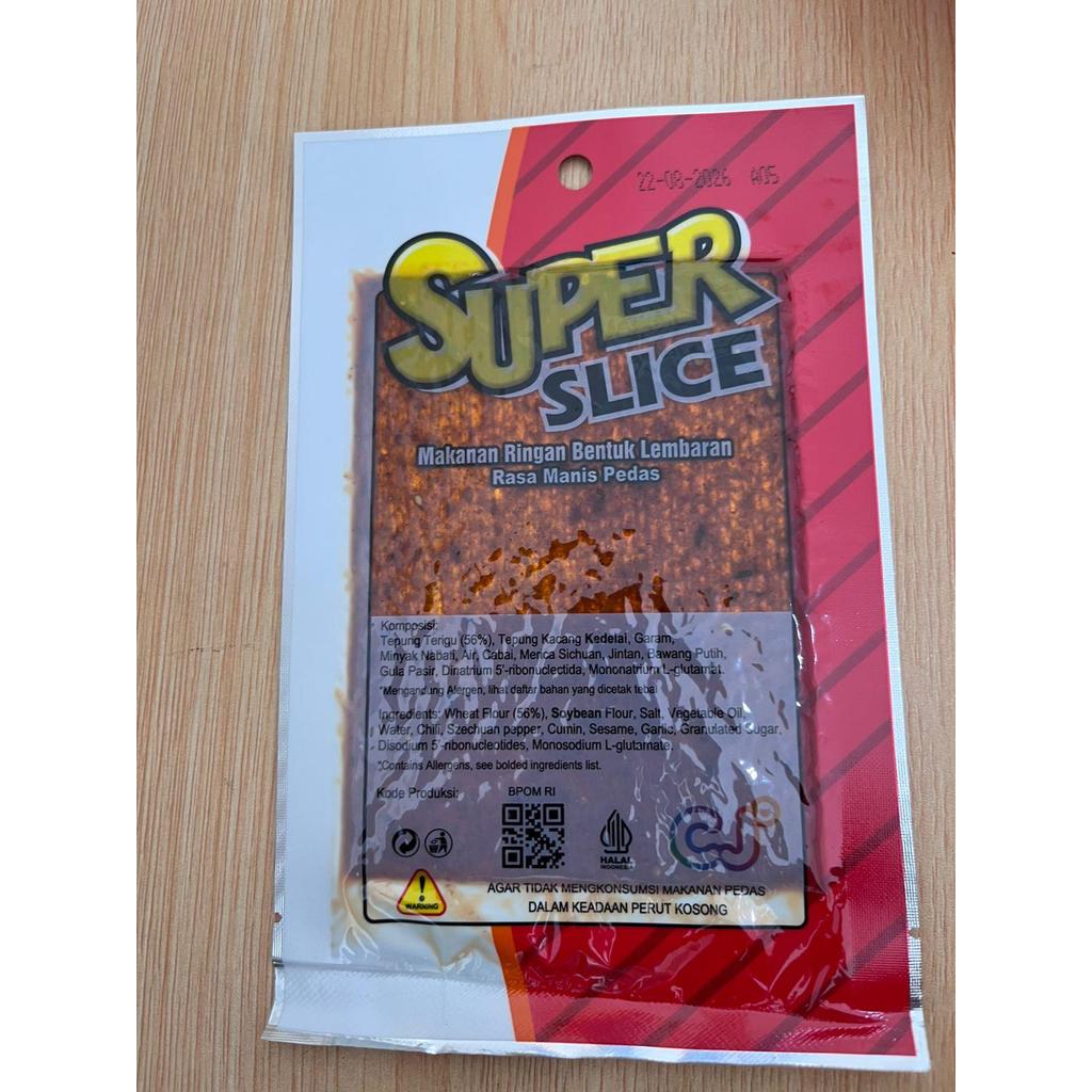 Snack Lembaran Super Slice Rasa Manis Pedas C&J 30 Pcs